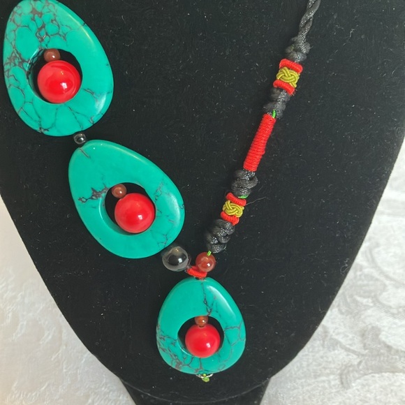 African inspired bohemian beaded statement necklace turquoise, red and black - Picture 2 of 6